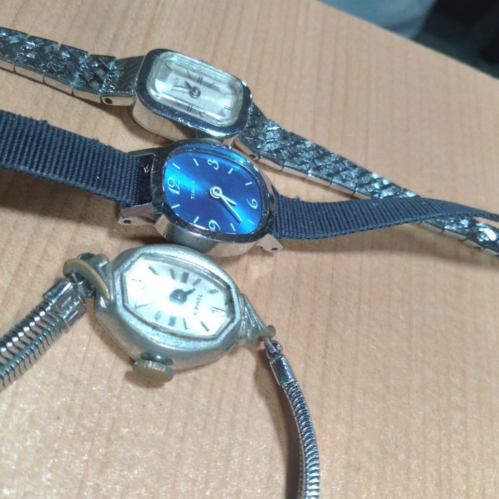 3 vintage Women's Timex watches. Collectable. Different styles. good cond.
